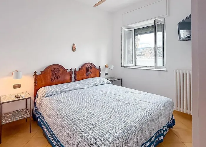 Terrazza Sul Mare - Villetta In Riva Al Mare * Рапалло